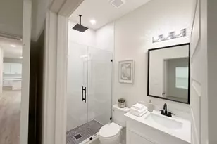9742 Garcroft A-B St, Houston, TX 77029 - Photo 12