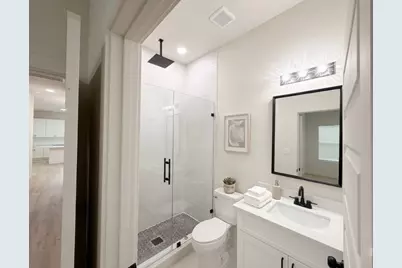 9742 Garcroft A-B Street, Houston, TX 77029 - Photo 12