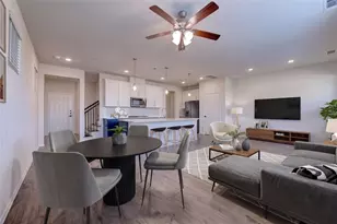 10504 Marston Vineyard Dr, Houston, TX 77025 - Photo 2