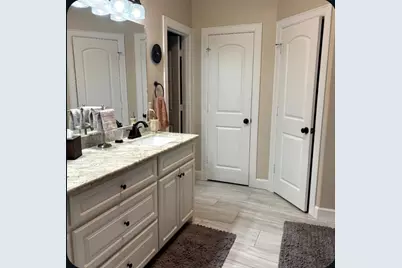 56 Zinnia Court, Lake Jackson, TX 77566 - Photo 4