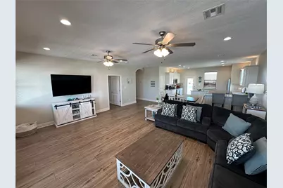 2120 Laguna Harbor Cove Boulevard, Port Bolivar, TX 77650 - Photo 16