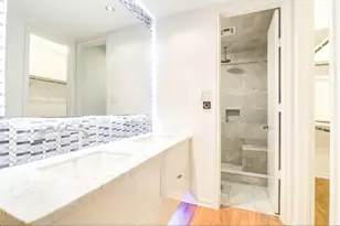 2829 Timmons Ln, Houston, TX 77027 - Photo 10