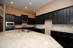 2803 Quartz Rdg Dr, Rosharon, TX 77583 - Photo 12