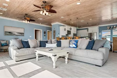 2703 Gillespie, Crystal Beach, TX 77650 - Photo 14