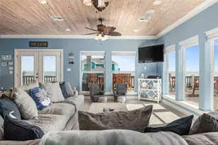 2703 Gillespie, Crystal Beach, TX 77650 - Photo 12