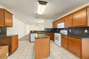 22031 Silverfield Park Ln, Katy, TX 77449 - Photo 8