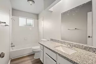 10107 Willmont Rd, La Porte, TX 77571 - Photo 12