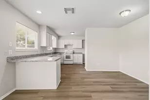 10107 Willmont Rd, La Porte, TX 77571 - Photo 4