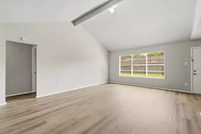 10107 Willmont Road, La Porte, TX 77571 - Photo 2