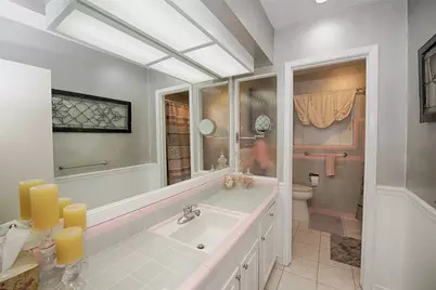 303 Lakeshore Drive, Taylor Lake Village, TX 77586 - Photo 30