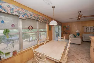 303 Lakeshore Dr, Taylor Lake Village, TX 77586 - Photo 20