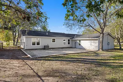 911 Eilers Street, Schulenburg, TX 78956 - Photo 20