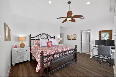 730 Beachtown Passage, Galveston, TX 77550 - Photo 38