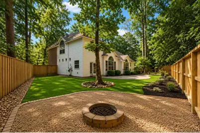 11 Alden Glen Court, The Woodlands, TX 77382 - Photo 8