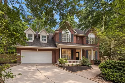 11 Alden Glen Court, The Woodlands, TX 77382 - Photo 2