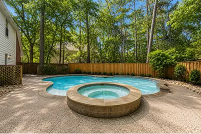 11 Alden Glen Court, The Woodlands, TX 77382 - Photo 6