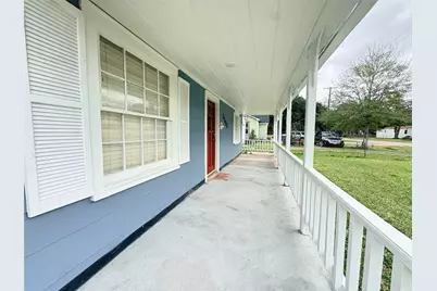 3103 9th Street, Bay City, TX 77414 - Photo 2
