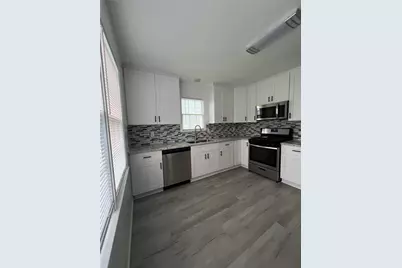 4711 Avenue R 1/2, Galveston, TX 77551 - Photo 12