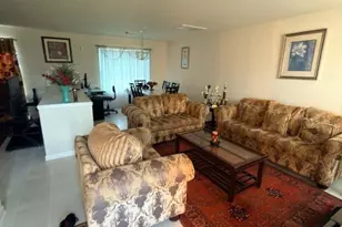 16142 Crooked Arrow Dr, Sugar Land, TX 77498 - Photo 4