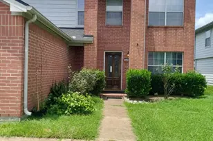 16142 Crooked Arrow Dr, Sugar Land, TX 77498 - Photo 1