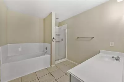 2106 Tomlinson Trail Drive, Houston, TX 77067 - Photo 14