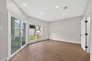2302 Ashford Hollow Ln, Houston, TX 77077 - Photo 12