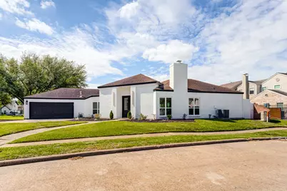 2302 Ashford Hollow Lane, Houston, TX 77077 - Photo 2