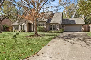 1301 Ben Hur Dr, Spring Valley Village, TX 77055 - Photo 2