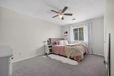 8002 Berkely Court, Baytown, TX 77521 - Photo 18