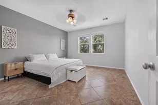 8002 Berkely Ct, Baytown, TX 77521 - Photo 10