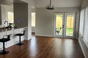 10514 Prospect Hill Dr, Houston, TX 77064 - Photo 2