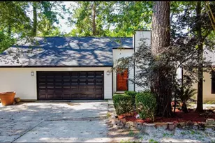 1710 Hill Top Ln, Kingwood, TX 77339 - Photo 2