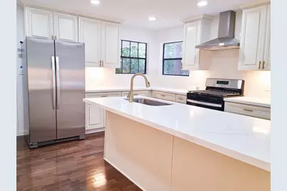 1710 Hill Top Lane, Kingwood, TX 77339 - Photo 8