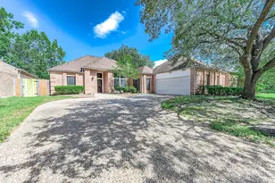 11606 Aspenway Dr, Houston, TX 77070 - Photo 2