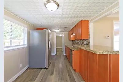 706 S Blackwell Street, La Porte, TX 77571 - Photo 10