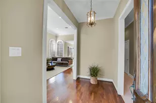 9410 Briar Forest Dr, Houston, TX 77063 - Photo 10