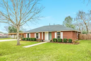 509 Humble Dr, West Columbia, TX 77486 - Photo 4