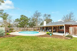 509 Humble Dr, West Columbia, TX 77486 - Photo 8