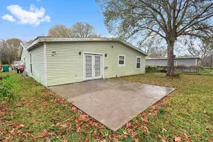 503 Honeysuckle Dr, La Marque, TX 77568 - Photo 1