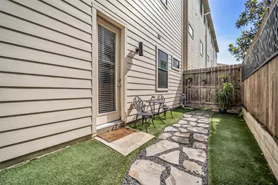 3411 Kensington Yellow Place, Houston, TX 77008 - Photo 26