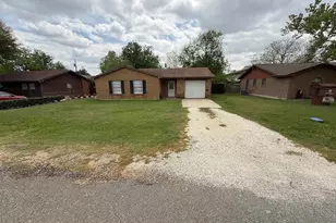 609 Sumbera St, Holland, TX 76534 - Photo 2