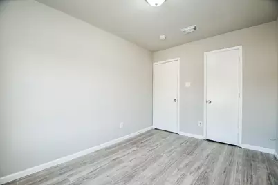 11659 Evesborough Drive, Houston, TX 77099 - Photo 22