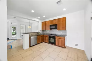 7926 Glenn Cliff Dr, Houston, TX 77064 - Photo 8