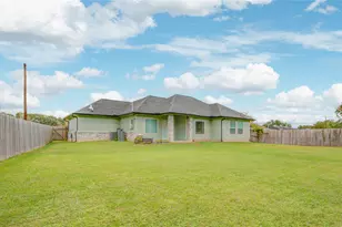 62 Ivy Ct, Jones Creek, TX 77541 - Photo 32