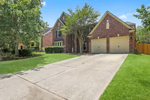 27 E Artist Grove Cir, The Woodlands, TX 77382 - Photo 2