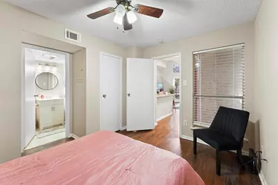 10855 Meadowglen Lane #729, Houston, TX 77042 - Photo 12