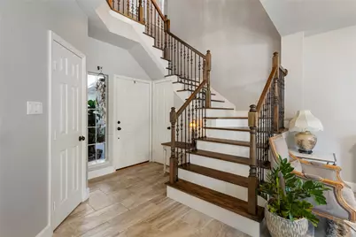 74 Valley Oaks Circle, The Woodlands, TX 77382 - Photo 4
