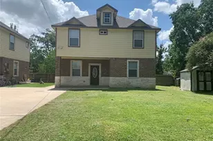 13742 Eagle Pass St, Houston, TX 77015 - Photo 2
