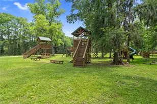 215 Center St, Cleveland, TX 77327 - Photo 24