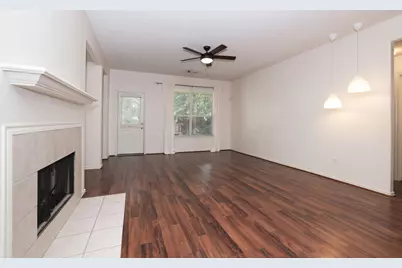 7 N Regan Mead Circle, The Woodlands, TX 77382 - Photo 10